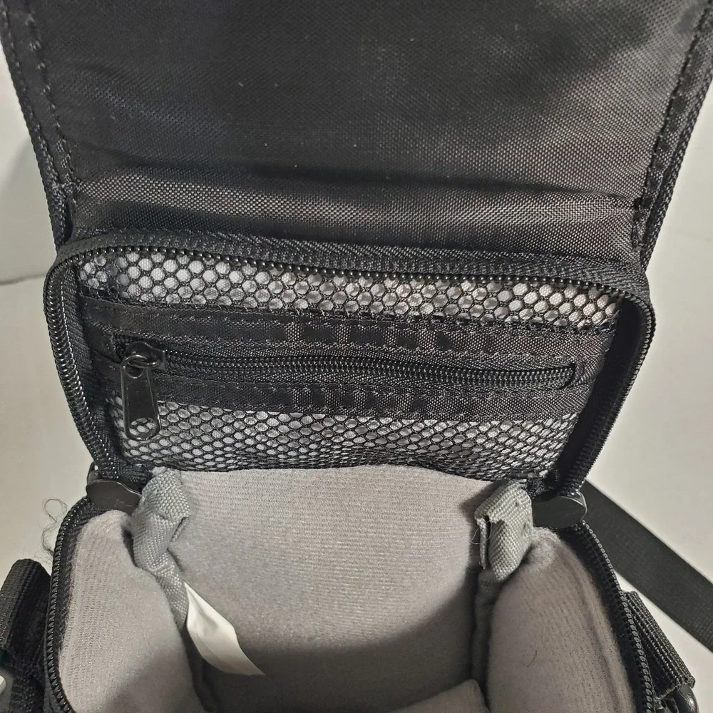 HEAVY DUTY PADDED LOWEPRO EDIT-100 CAMERA‎ BAG - BLACK - With Shoulder Strap LN